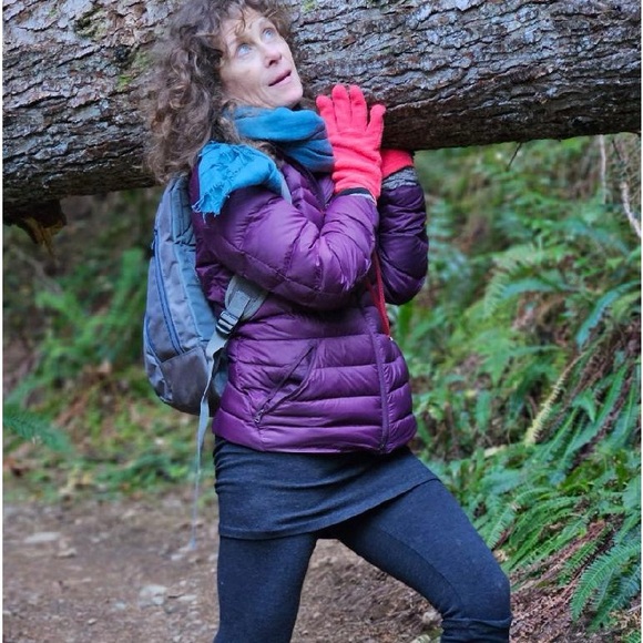 Meet your Posher, Colleen - Picture 2 of 2